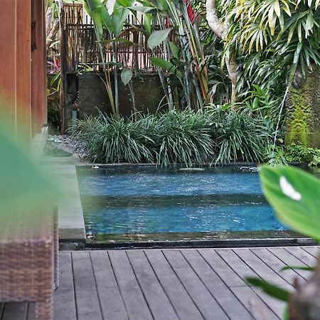 Ume Sri Villas Ubud Exterior photo