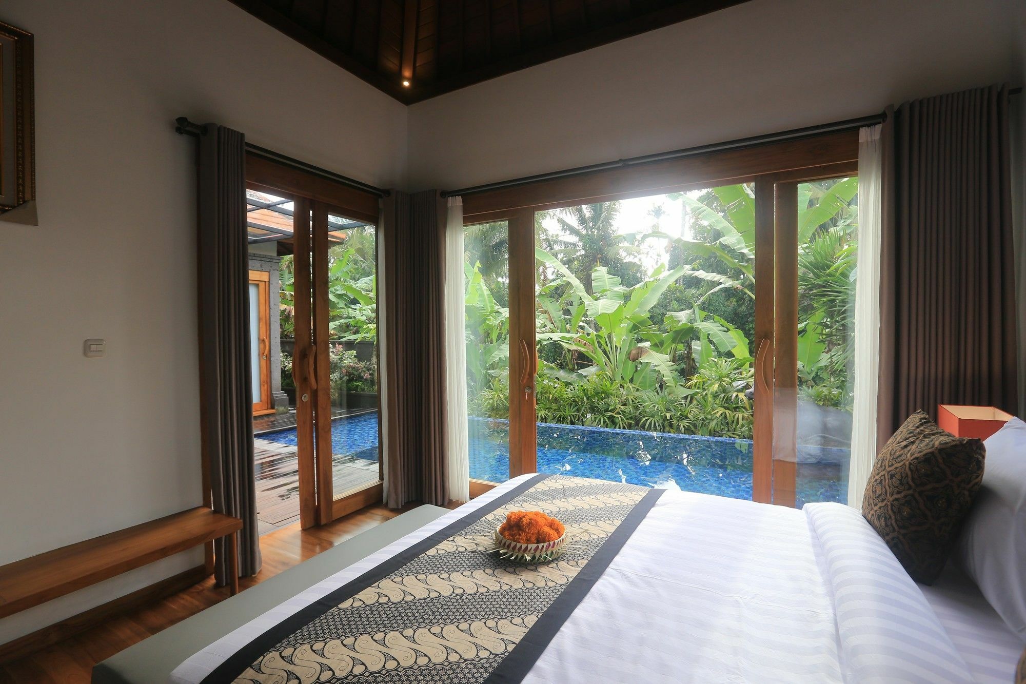 Ume Sri Villas Ubud Exterior photo