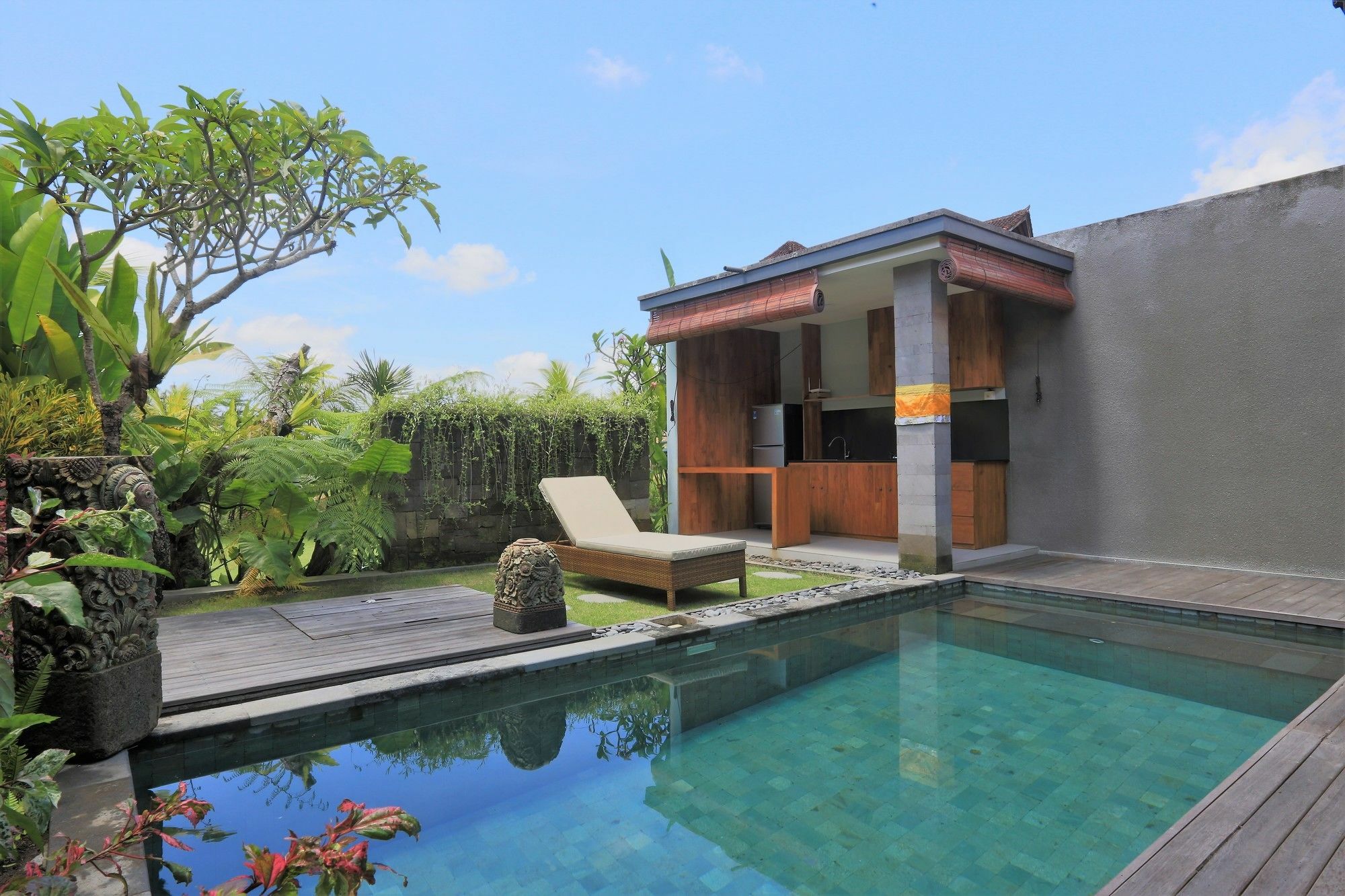 Ume Sri Villas Ubud Exterior photo